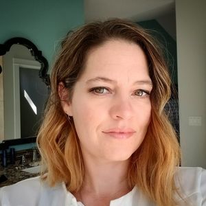 Meet your Posher, Bobby-jo